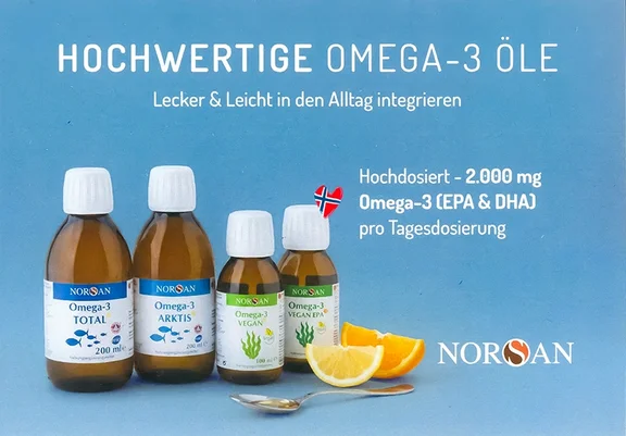 Werbebild von Norsan mit vier kleinen Fläschchen von Omega-3-Präparaten